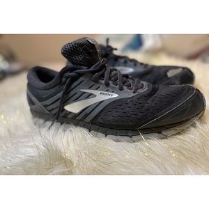 Brooks Men's Beast 18 Running Shoes size 12.5